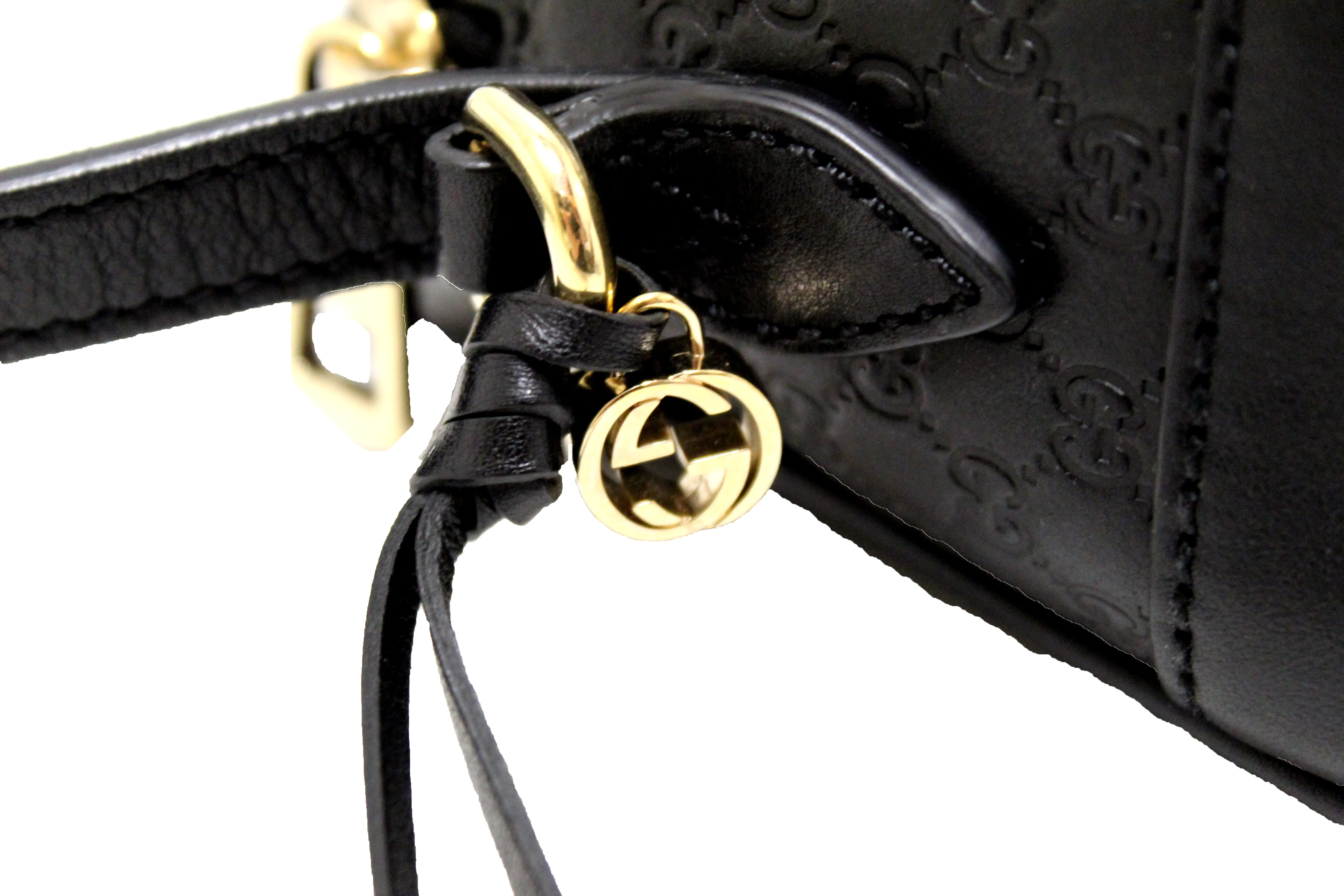 Authentic Black Gucci GG MicroGuccissima Leather Bree Crossbody Bag