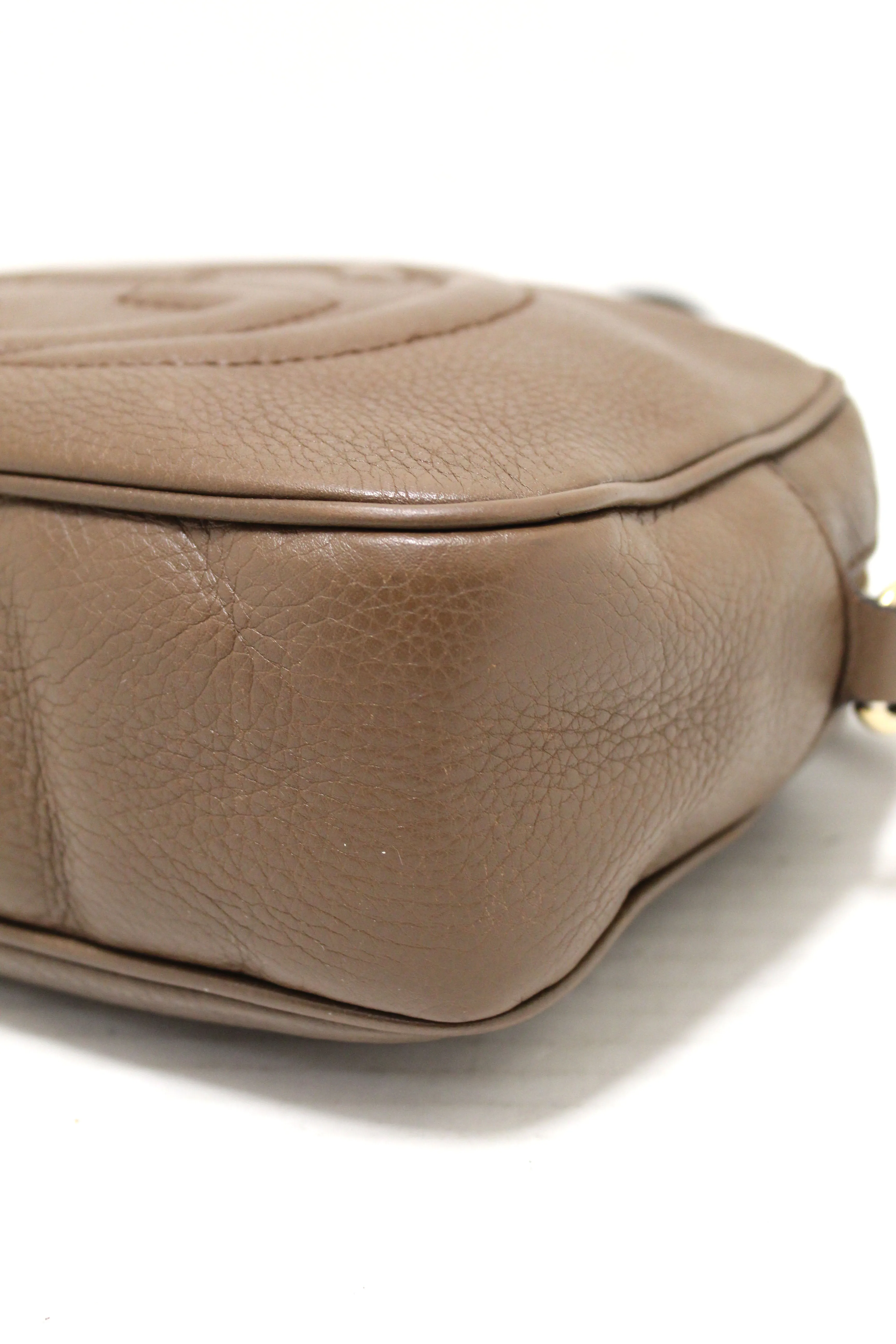Authentic Gucci Brown Soho Leather Small Disco Messenger Bag
