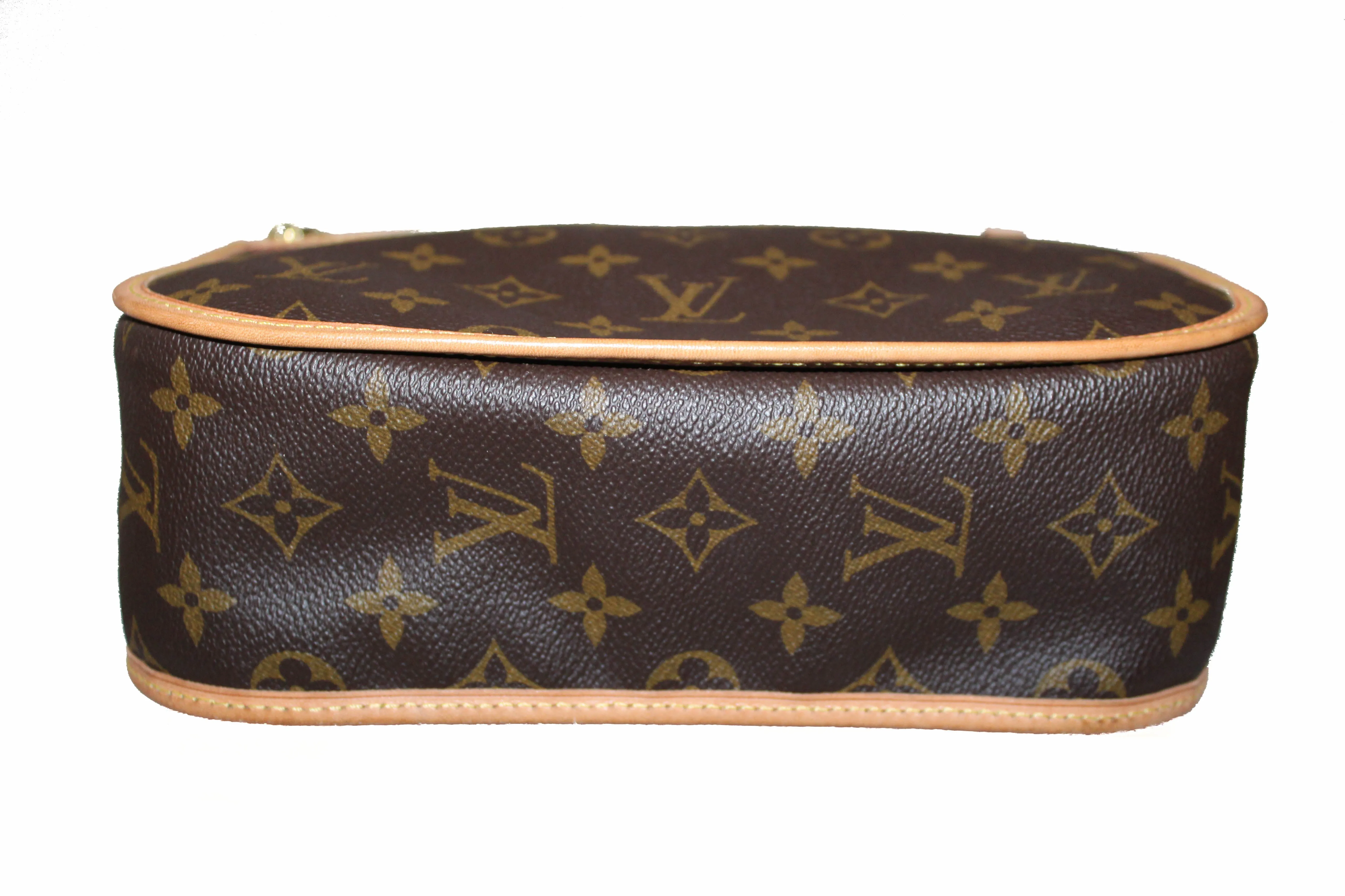 Authentic Louis Vuitton Classic Monogram Bosphore Messenger Bag