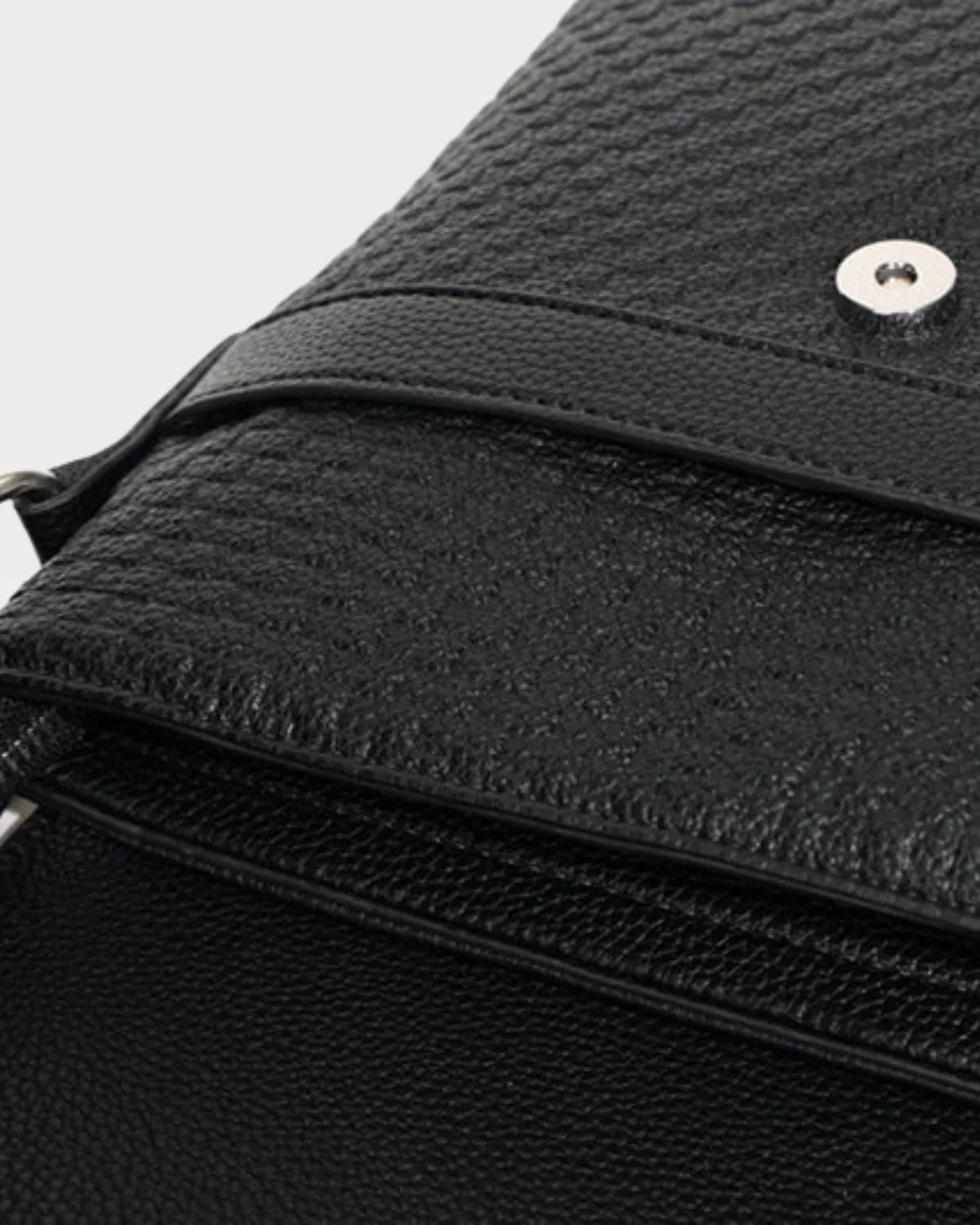 Bodega Crossbody Messenger Bag in Black