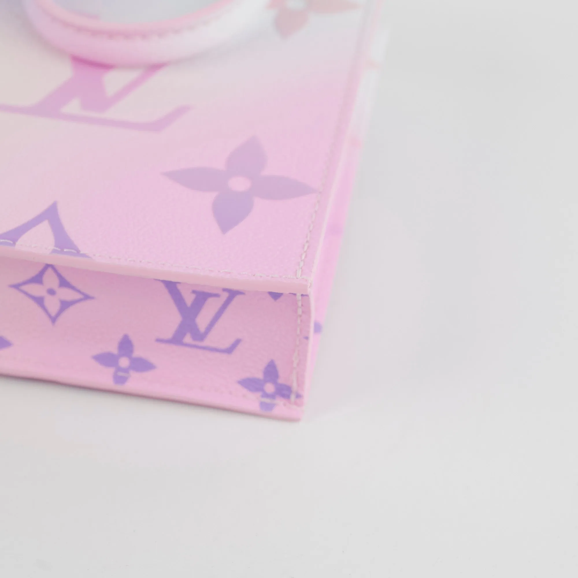 Louis Vuitton Sunrise Pastel Petit Sac Plat