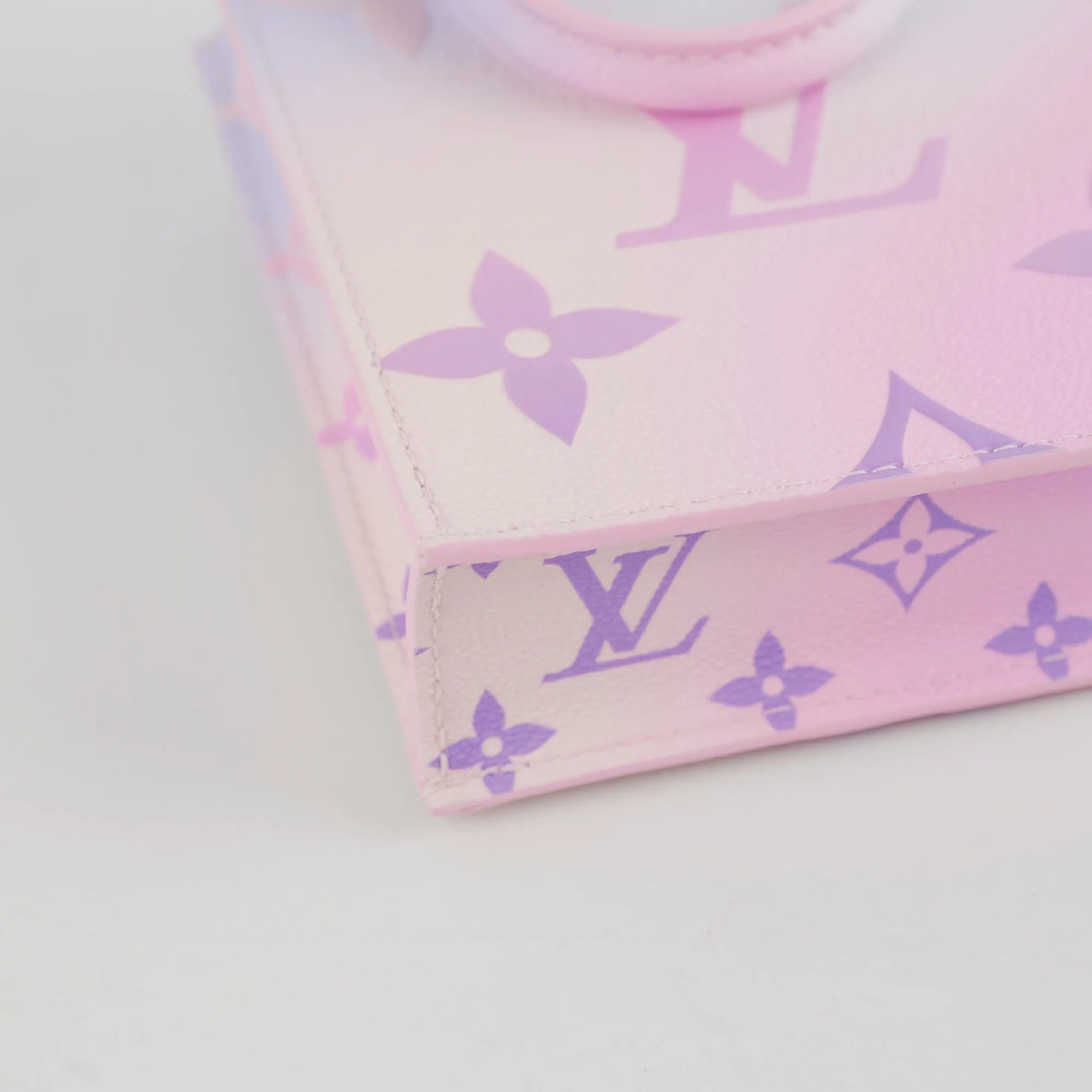 Louis Vuitton Sunrise Pastel Petit Sac Plat