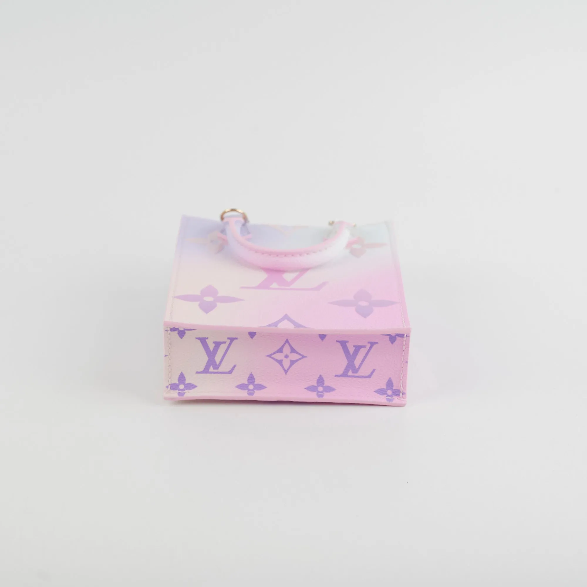 Louis Vuitton Sunrise Pastel Petit Sac Plat